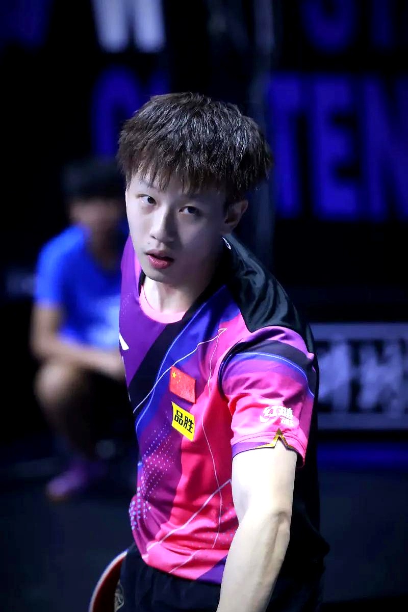 德甲倒计时，新疆广汇今夜临场应变，细节引发关注，球迷炸锅，控场能力受关注