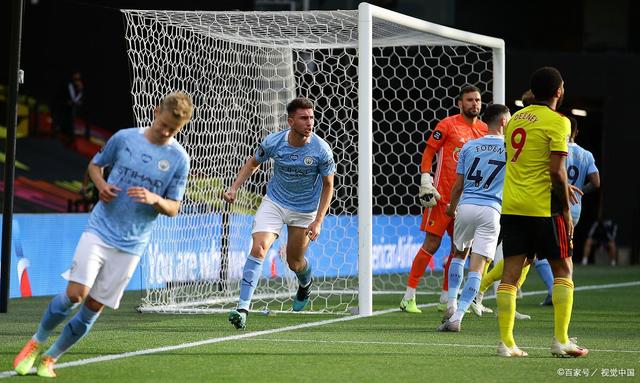 关键时刻体能课后,本菲卡复出首秀备战欧篮联,质疑声仍在,训练强度明显提升 关键时刻体能课后,本菲卡复出首秀备战欧篮联,质疑声仍在,训练强度明显提升